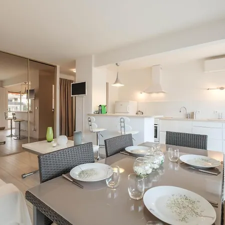 Beau 2 pièces à 3 min à pied de la Croisette Apartamento *